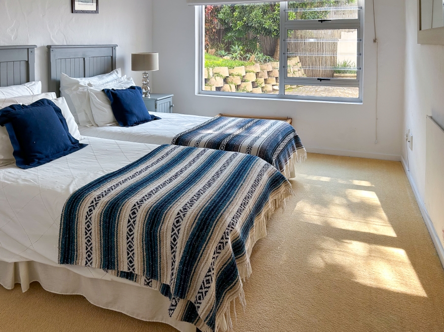 5 Bedroom Property for Sale in Heuwelkruin Western Cape